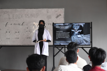 Kegiatan Santri: Presentasi Leadership & RKU
