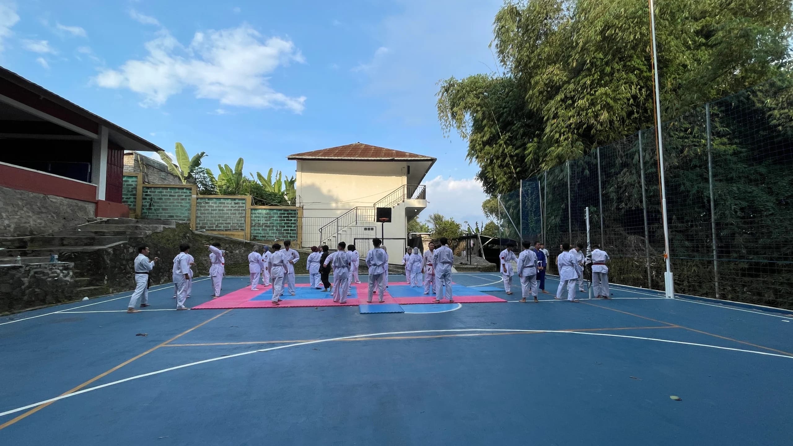 Lapangan Olahraga Serbaguna